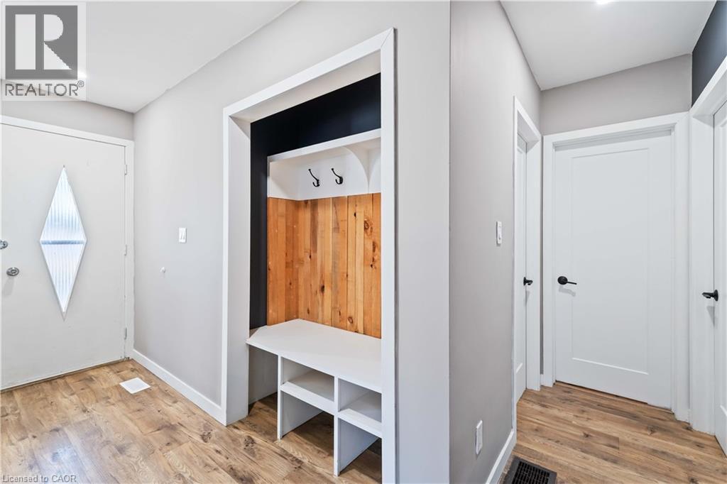 90 Rainbow Drive, Hamilton, Ontario  L8K 4E8 - Photo 7 - 40787109