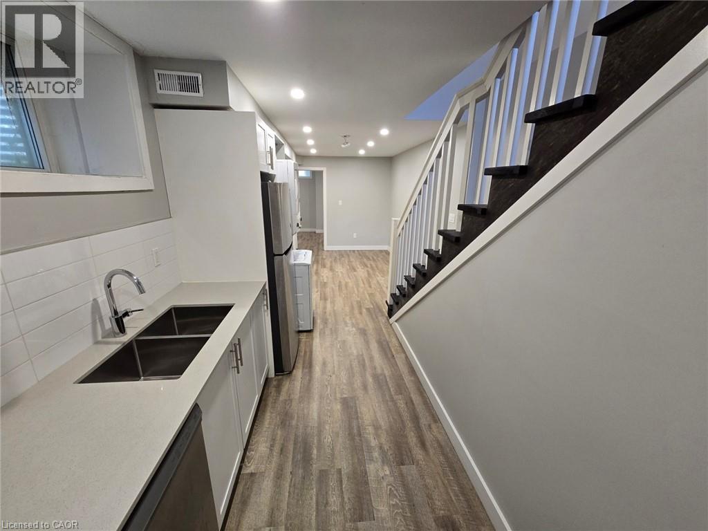 102 Wellington Street N Unit# 1, Hamilton, Ontario  L8R 1N3 - Photo 2 - 40788946