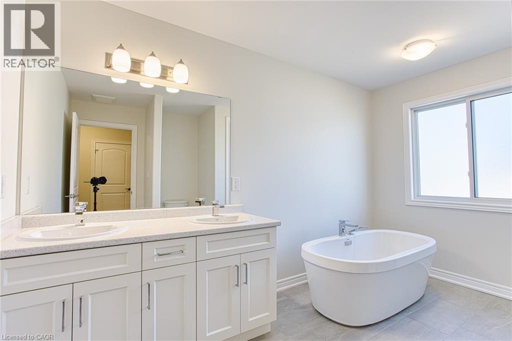 20 Elvira Way Unit# Upper, Thorold, Ontario  L2V 0M7 - Photo 28 - 40788822