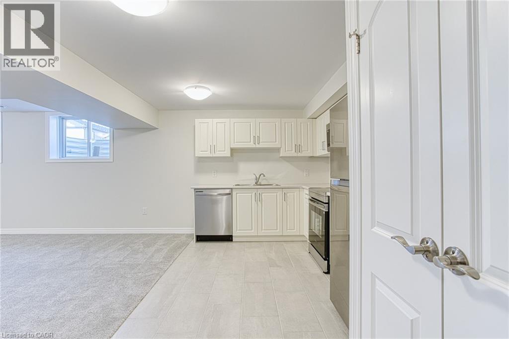 20 Elvira Way Unit# Lower, Thorold, Ontario  L2V 0M7 - Photo 6 - 40788350