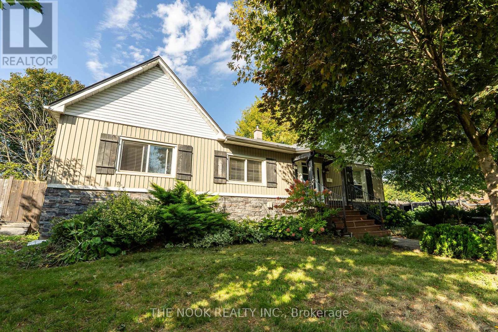 73 WAVERLEY ROAD, Clarington, Ontario