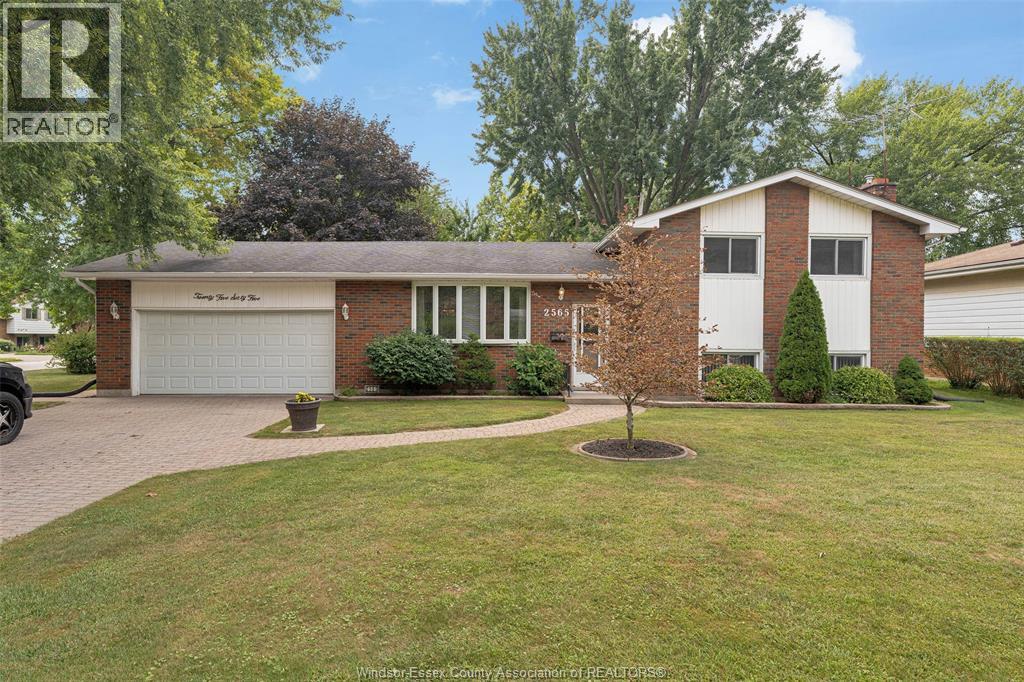 MLS# 25029040: 2565 TODD LANE, LaSalle, Canada