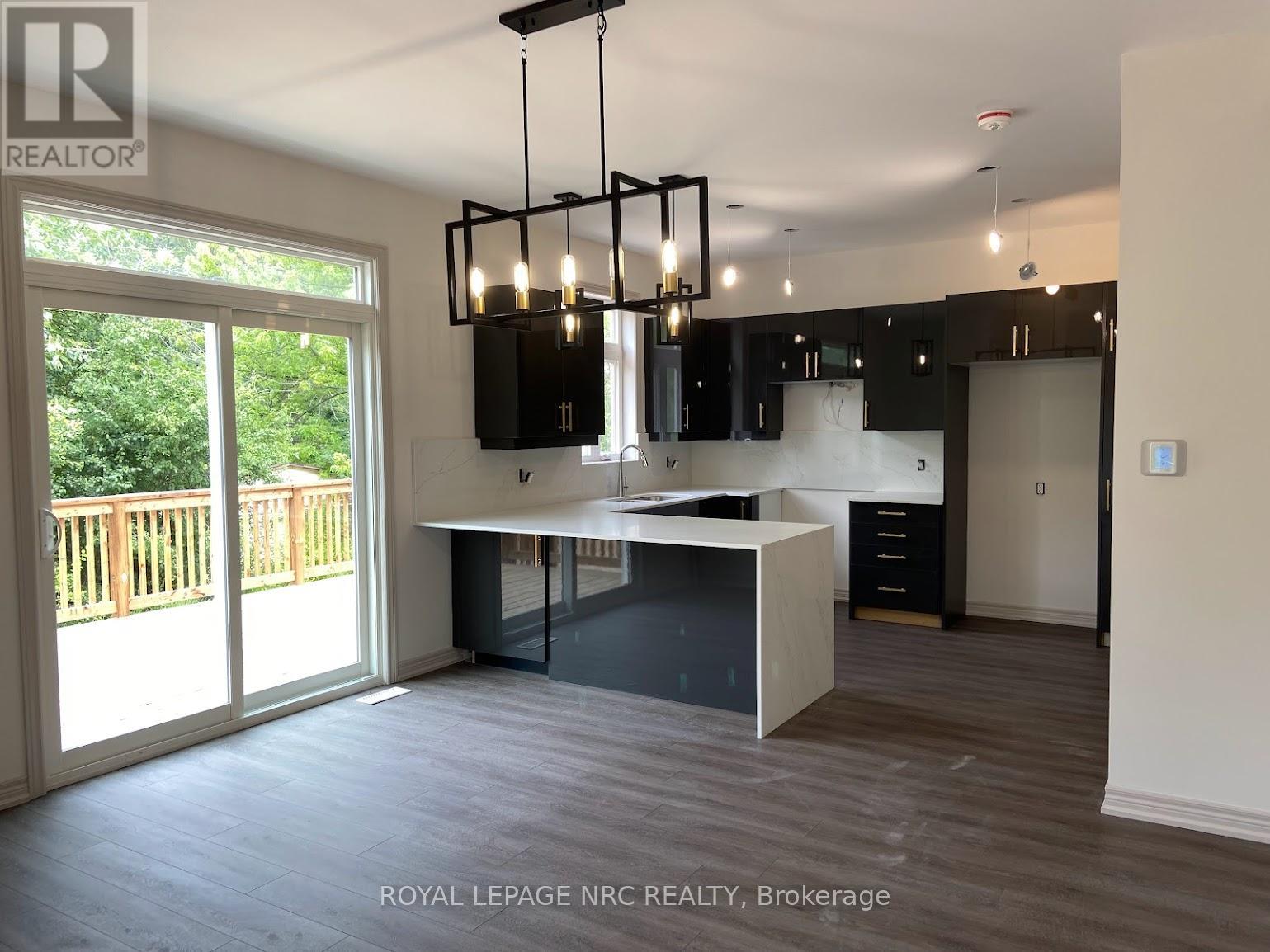 3355 Willguard Court, Niagara Falls, Ontario  L2G 0Z9 - Photo 4 - X12553806