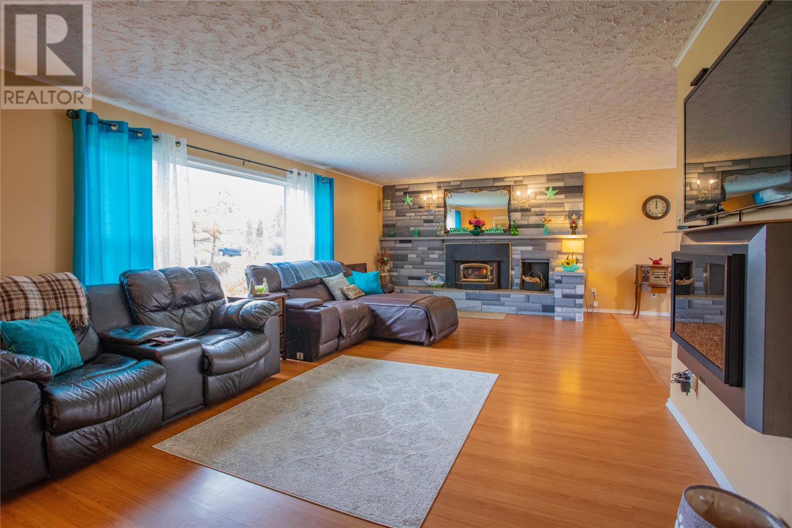 9-11 Pondside Road, Spaniards Bay, Newfoundland & Labrador  A0A 3X1 - Photo 3 - 1292652