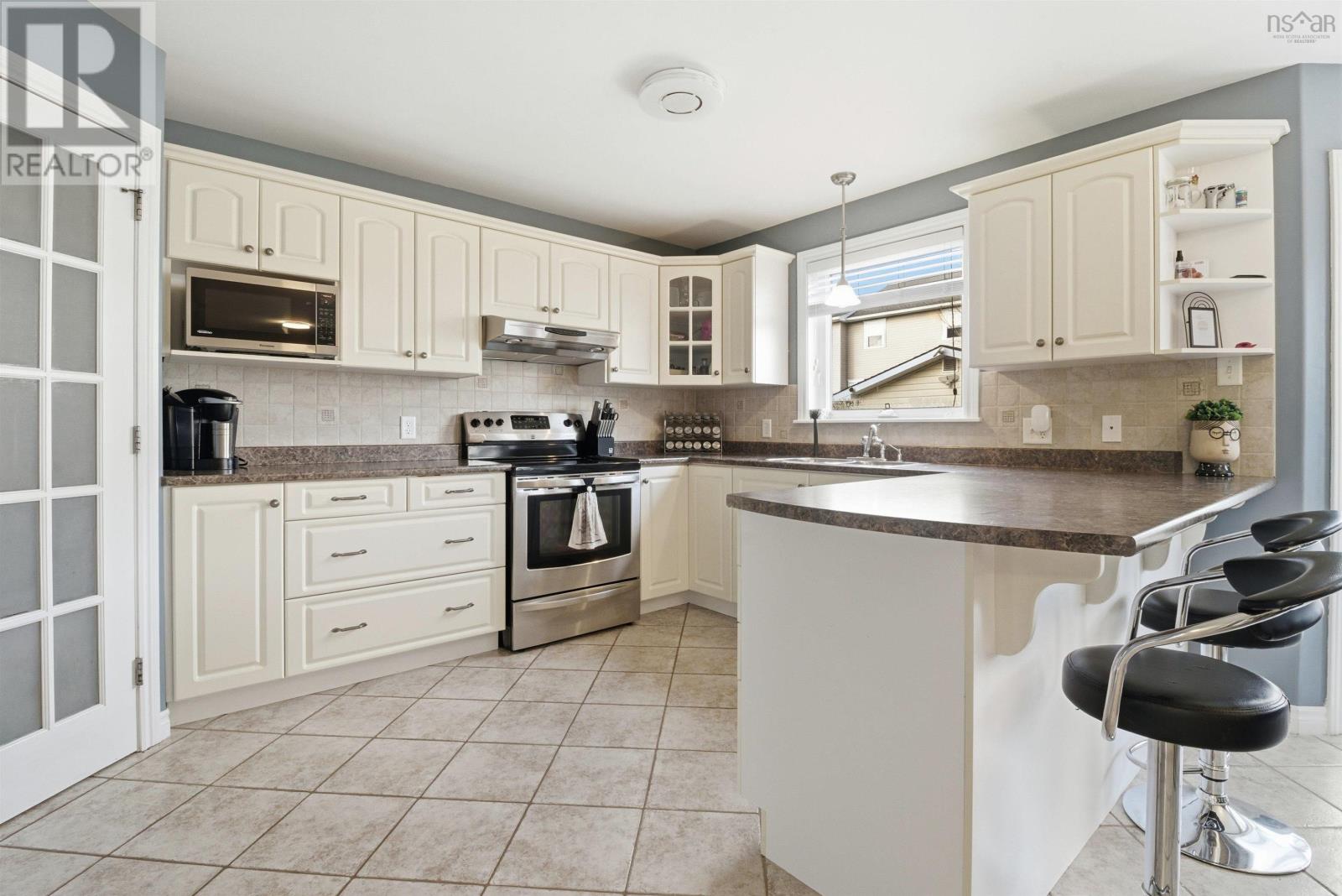 Property at 58 Pearl Drive image 5