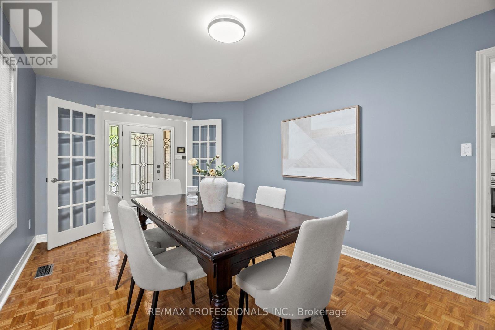 152 Ashton Drive, Vaughan, Ontario  L6A 2T8 - Photo 8 - N12456046