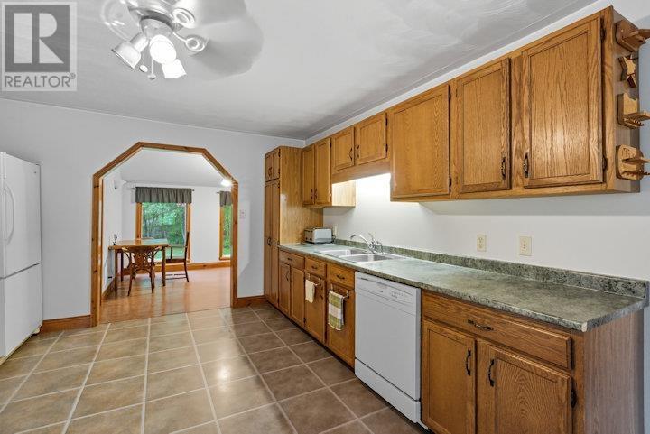 417 Granary Lake Rd, Blind River, Ontario  P0R 1B0 - Photo 6 - SM252744