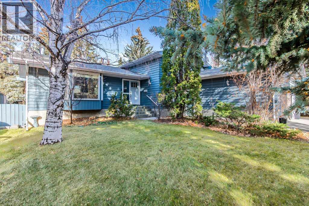 804 Varsity Estates Place Nw, Calgary, Alberta  T3B 3X3 - Photo 2 - A2270083