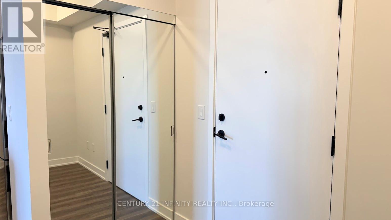 3102 - 4130 Parkside Village Drive, Mississauga, Ontario  L5B 3M8 - Photo 2 - W12553932