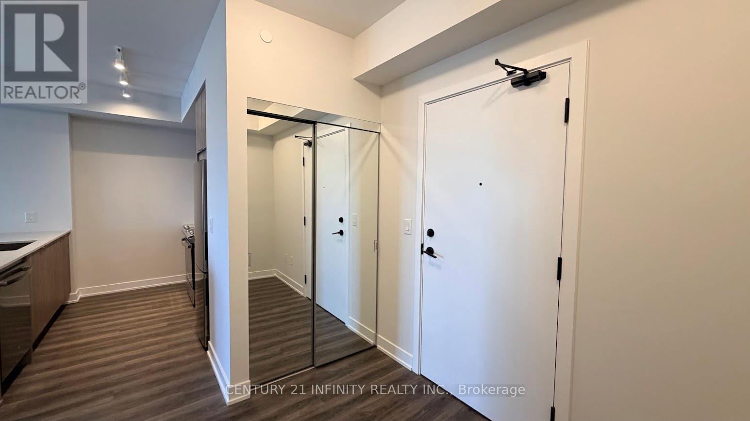 3102 - 4130 Parkside Village Drive, Mississauga, Ontario  L5B 3M8 - Photo 5 - W12553932