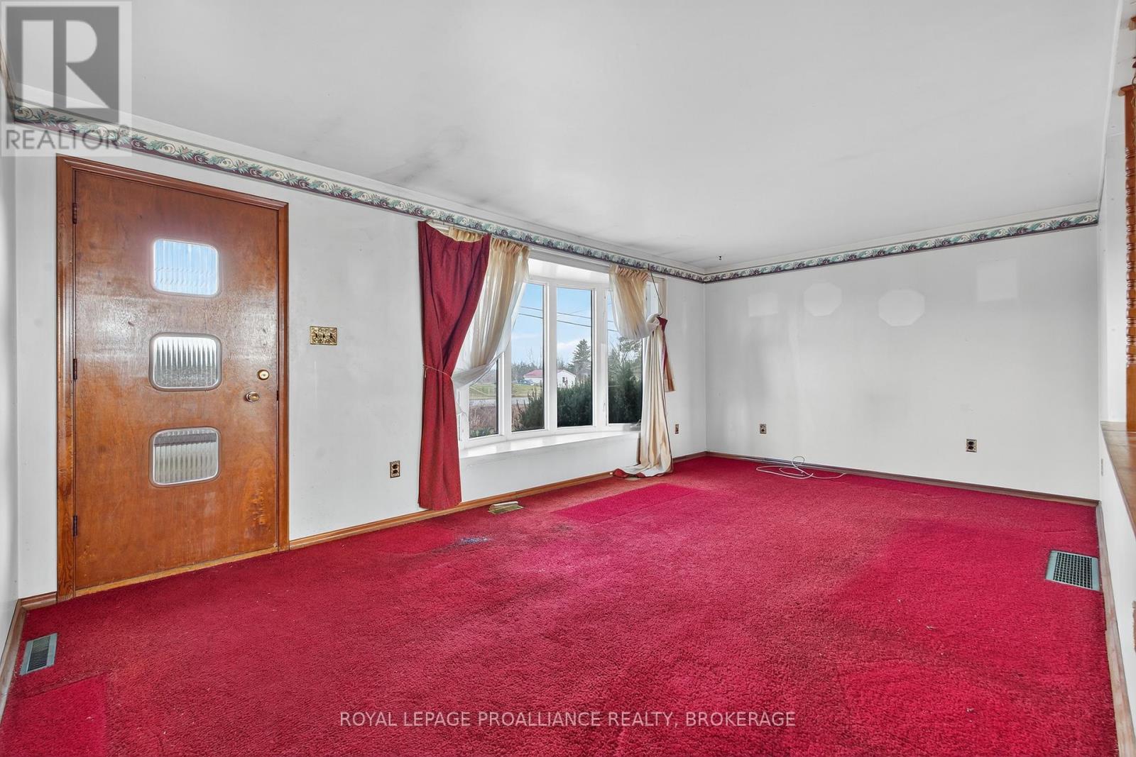 5000 County 2 Road, Loyalist, Ontario  K0H 2H0 - Photo 6 - X12553824