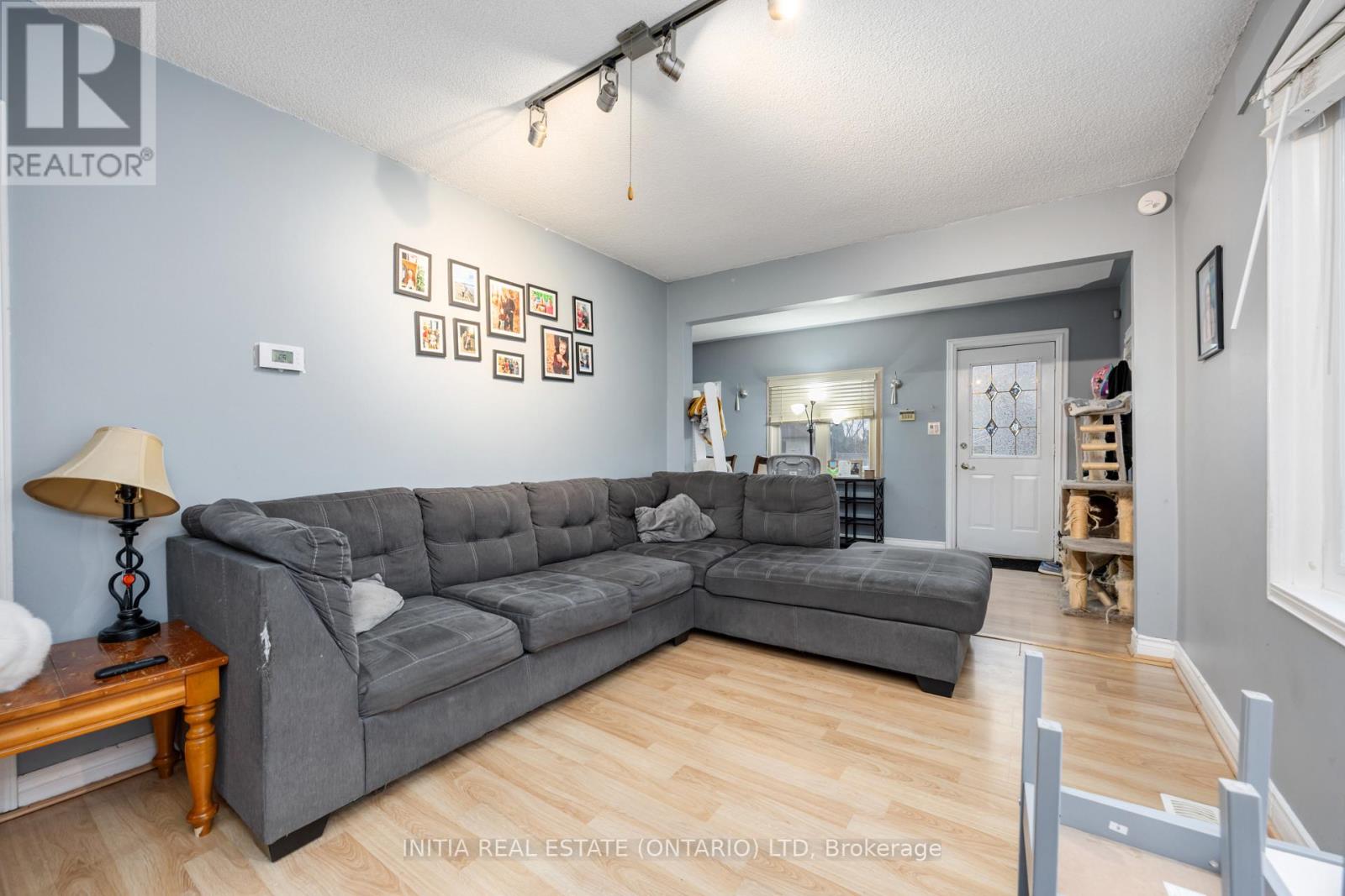 856 Devine Street, Sarnia, Ontario  N7T 1X5 - Photo 7 - X12553880