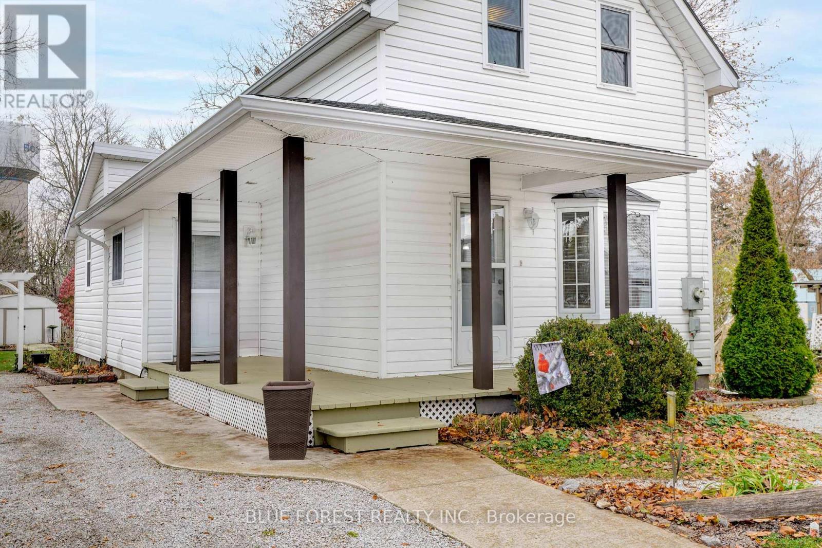 210 Jane Street, West Elgin, Ontario  N0L 2C0 - Photo 4 - X12553886