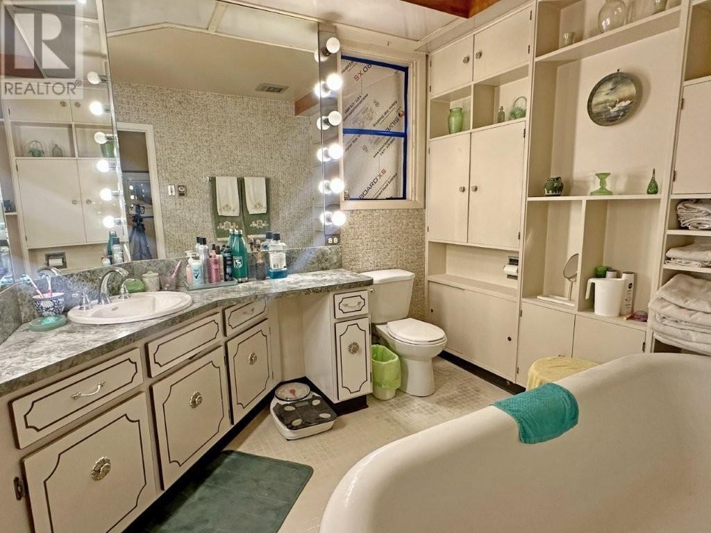 43 Summit Ave, Thunder Bay, Ontario  P7B 3N7 - Photo 31 - TB252111