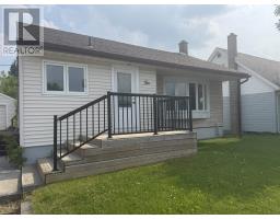 10 Wenonah DR, Manitouwadge, Ontario