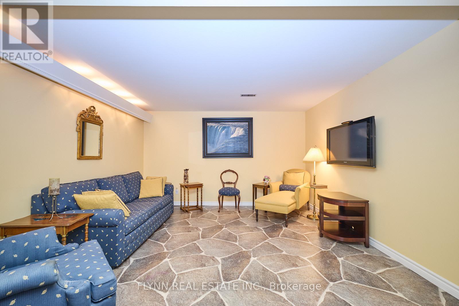 37 Shaws Lane, Niagara-On-The-Lake, Ontario  L0S 1J0 - Photo 21 - X12373918