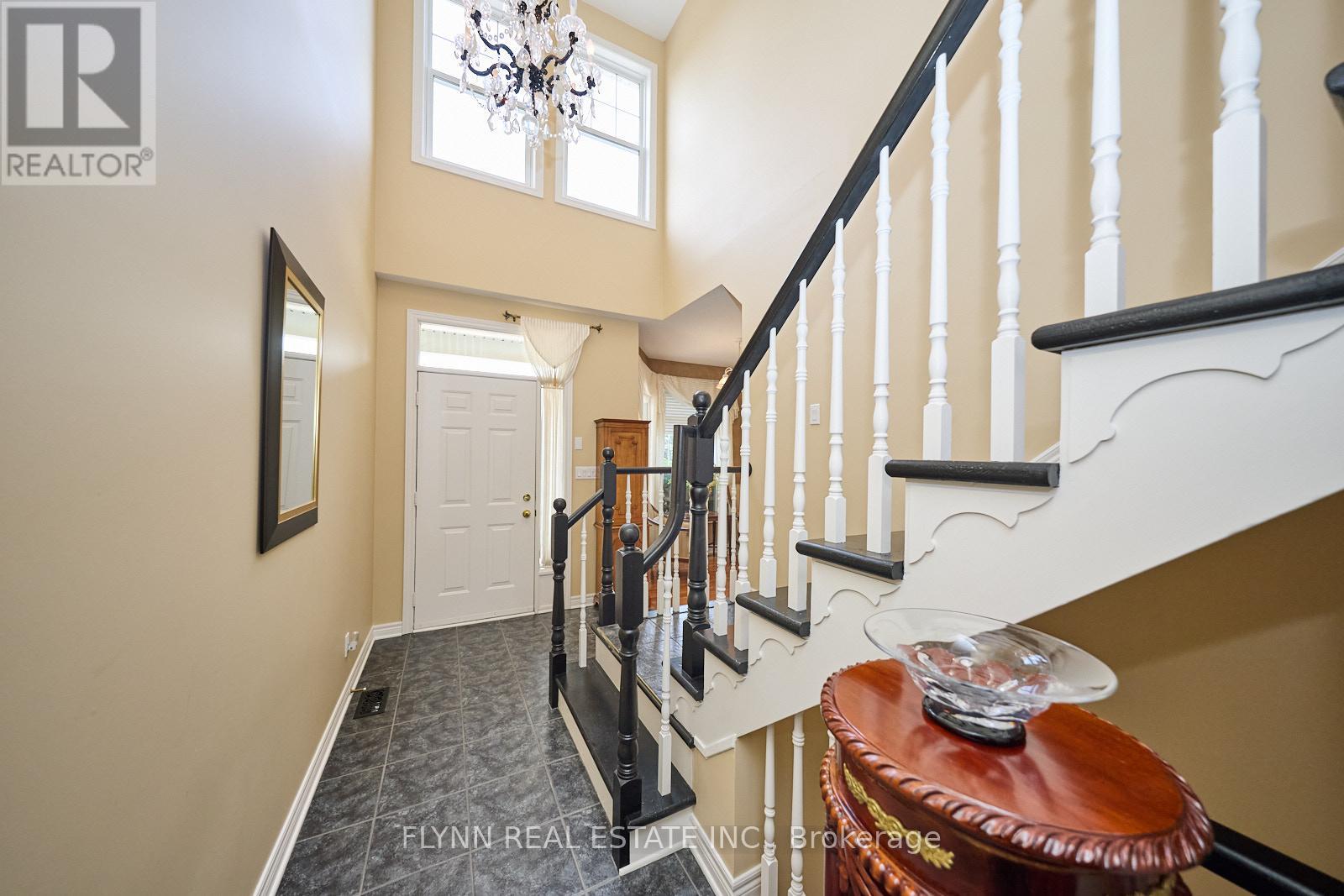 37 Shaws Lane, Niagara-On-The-Lake, Ontario  L0S 1J0 - Photo 4 - X12373918