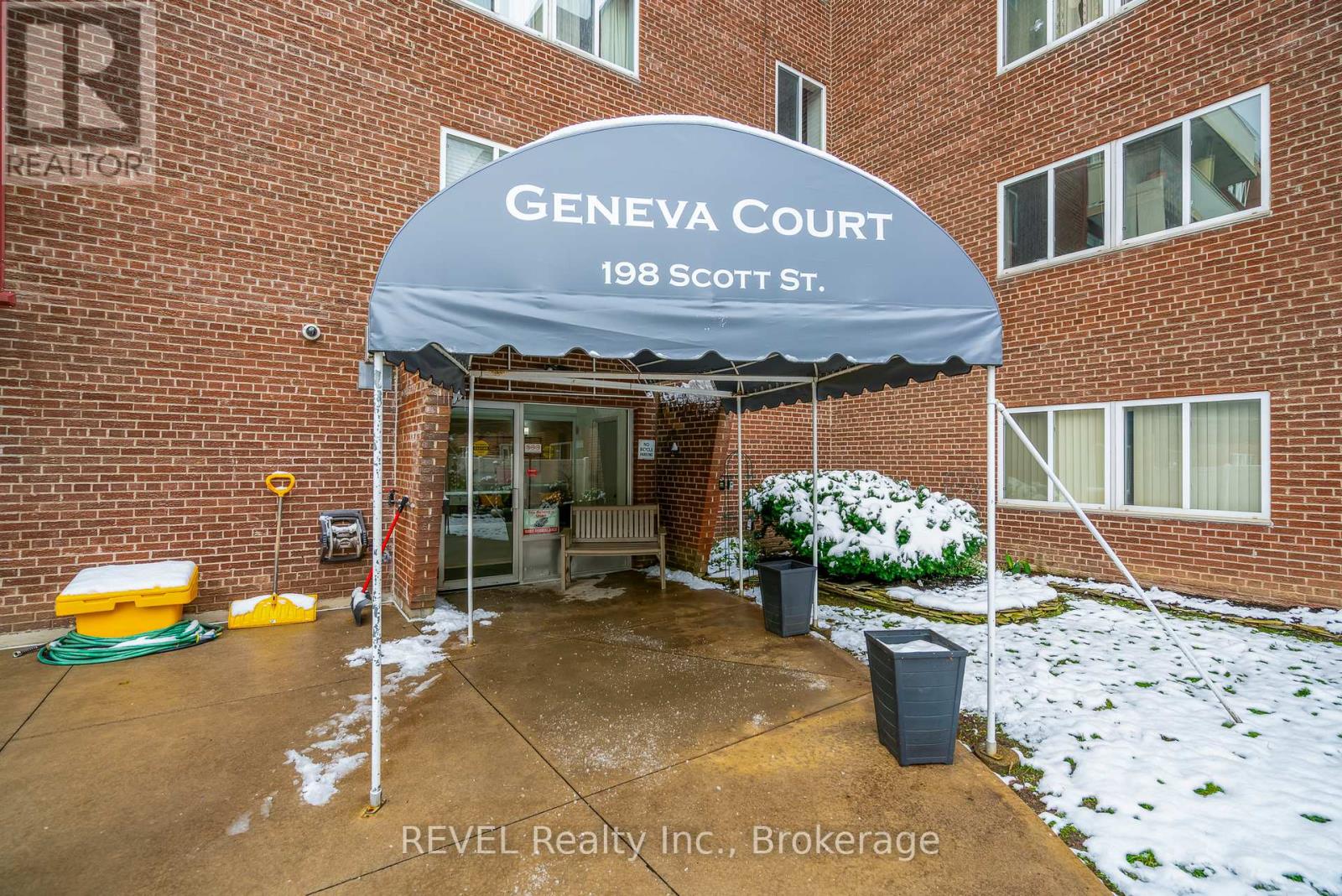 421 - 198 SCOTT STREET, St. Catharines, Ontario