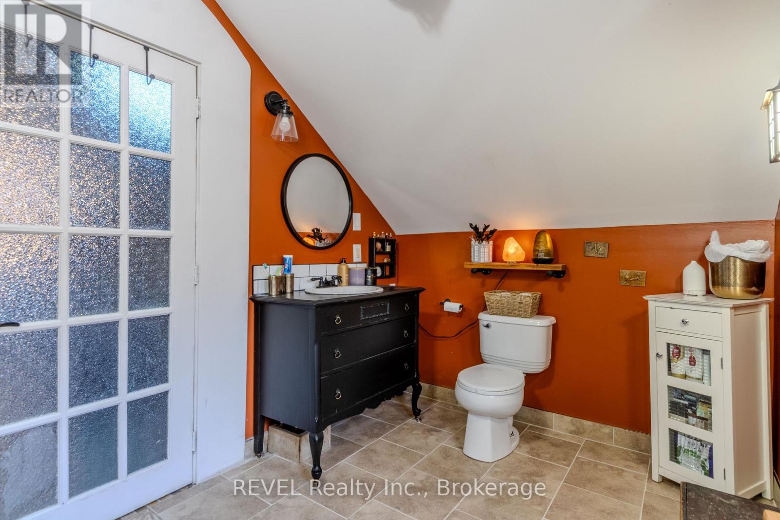 6263 Dawlish Avenue, Niagara Falls, Ontario  L2G 4J7 - Photo 18 - X12553950