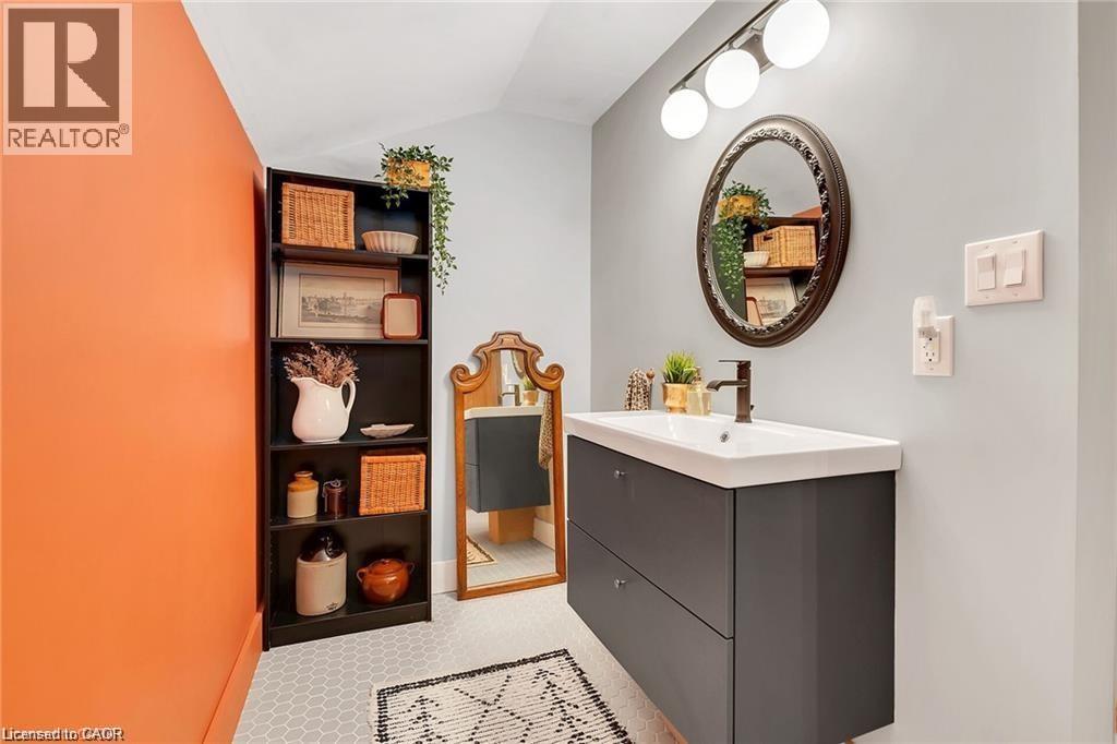 217 Jones Road, Stoney Creek, Ontario  L8E 5J4 - Photo 38 - 40788856