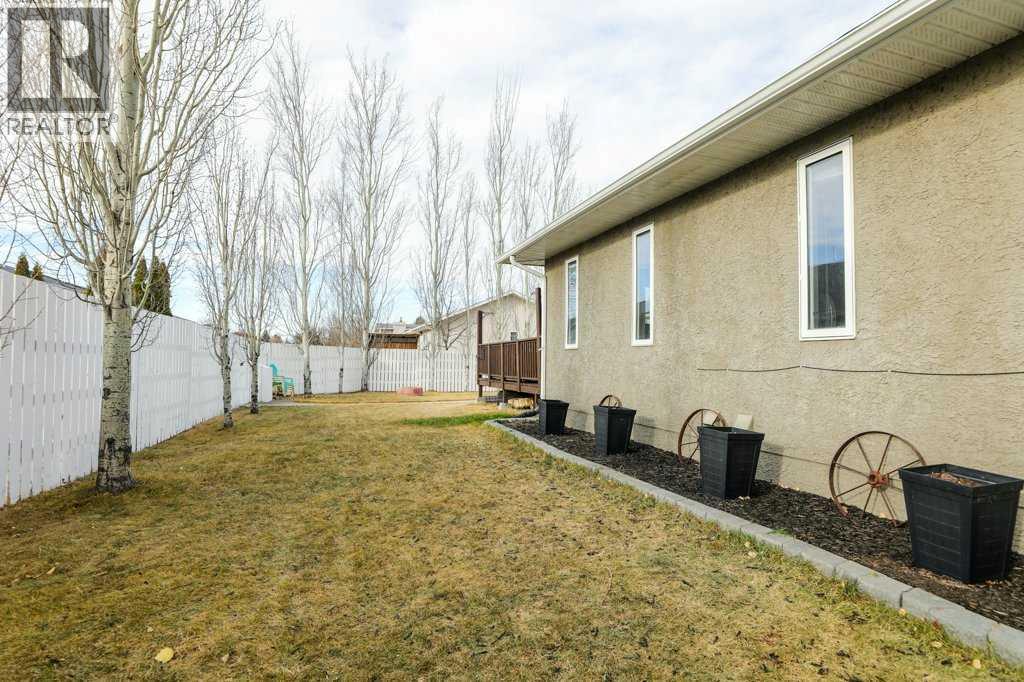 562 27 Street, Fort Macleod, Alberta  T0L 0Z0 - Photo 3 - A2270888