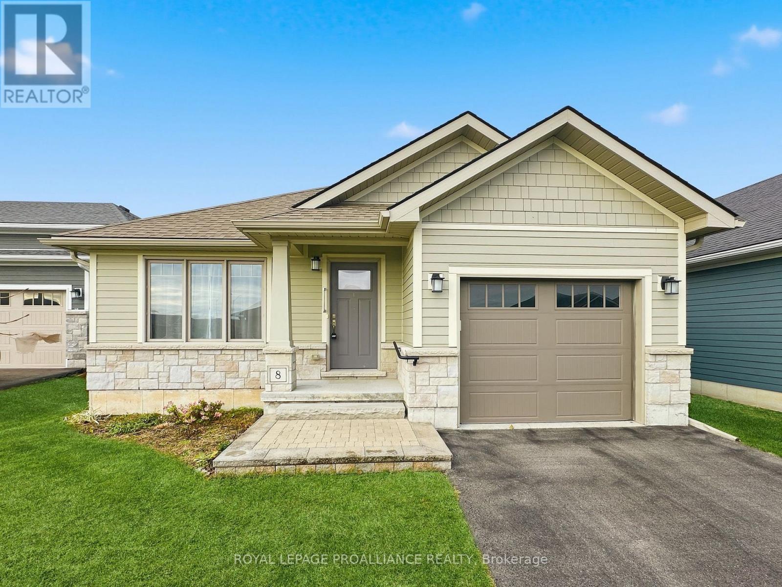 8 Tessa Boulevard, Belleville, Ontario  K8N 4Z5 - Photo 3 - X12551954