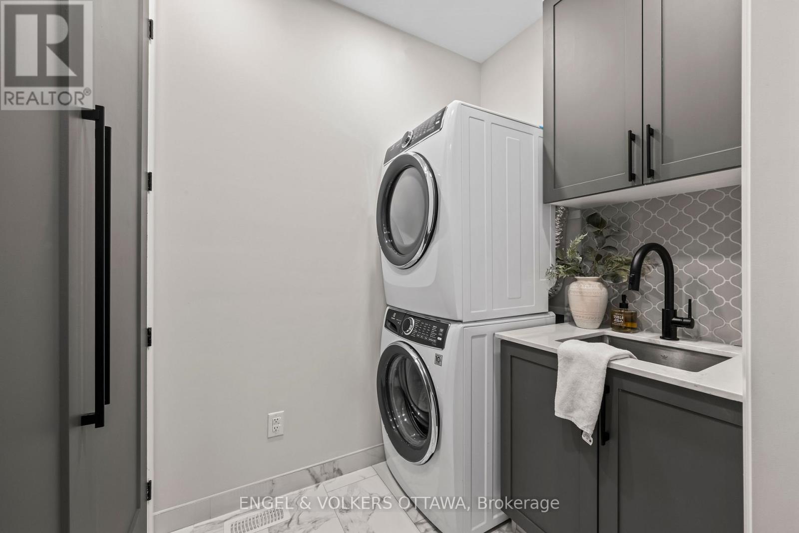 23 Pacing Walk, Ottawa, Ontario  K0A 2Z0 - Photo 18 - X12553812