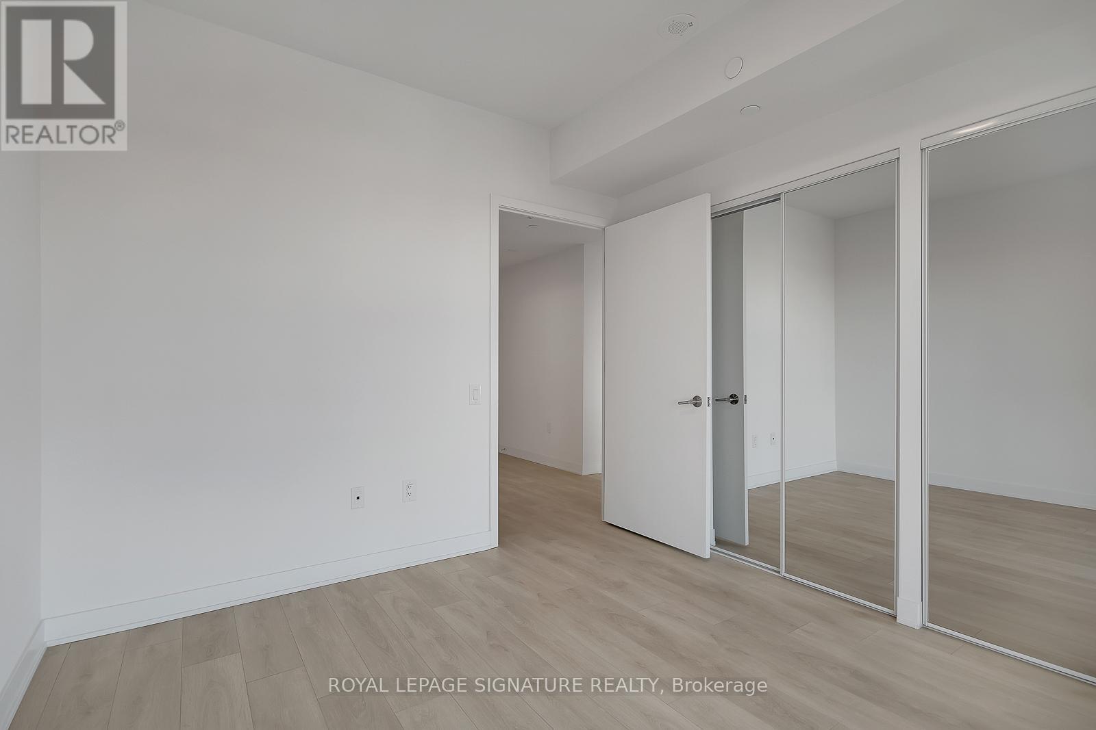 609 - 130 River Street, Toronto, Ontario  M5A 3P7 - Photo 8 - C12553834