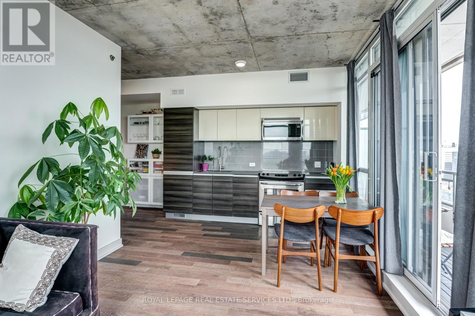 1908 - 20 Minowan Miikan Lane, Toronto, Ontario  M6J 0E5 - Photo 12 - C12553846