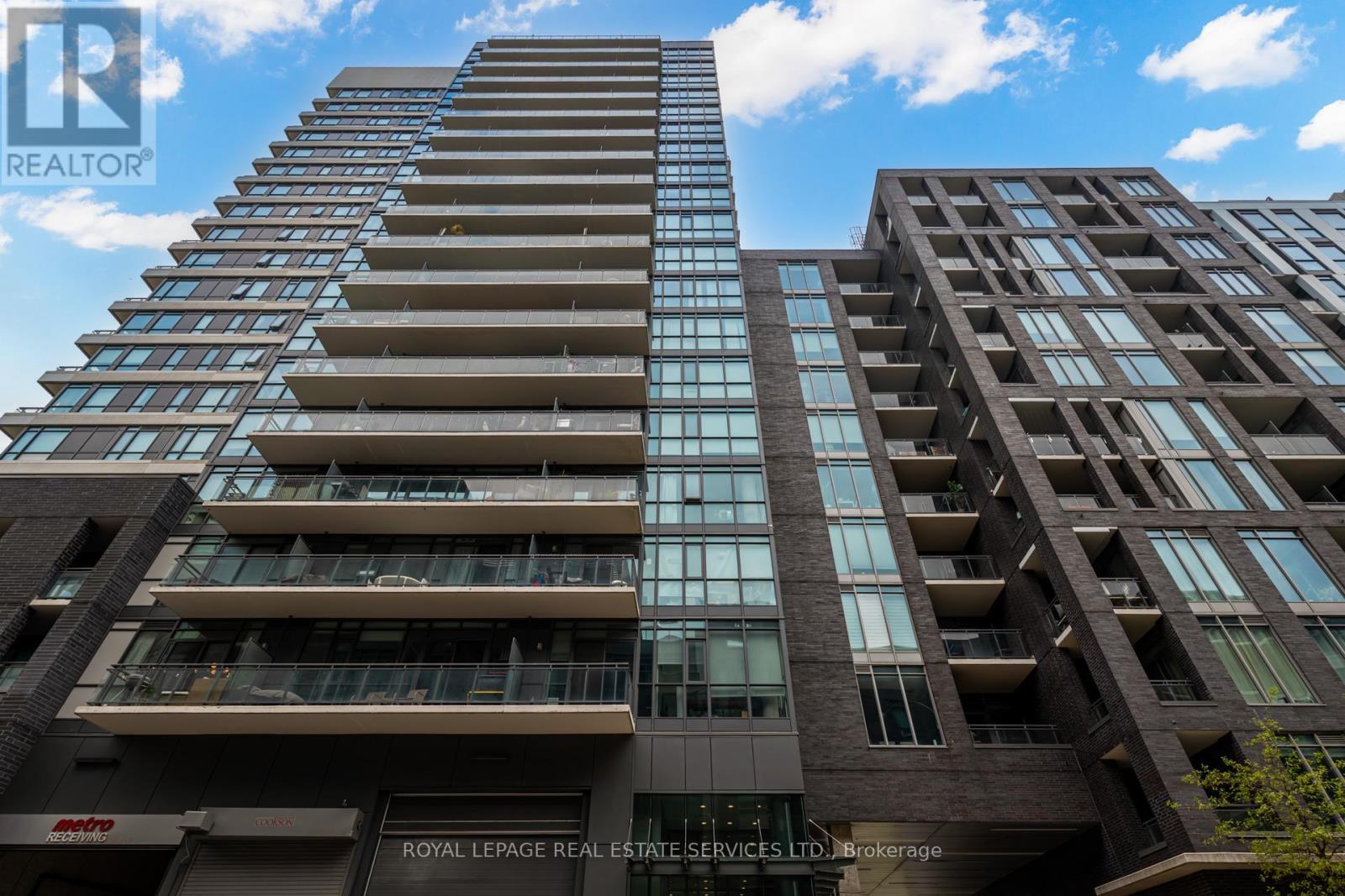 1908 - 20 Minowan Miikan Lane, Toronto, Ontario  M6J 0E5 - Photo 2 - C12553846