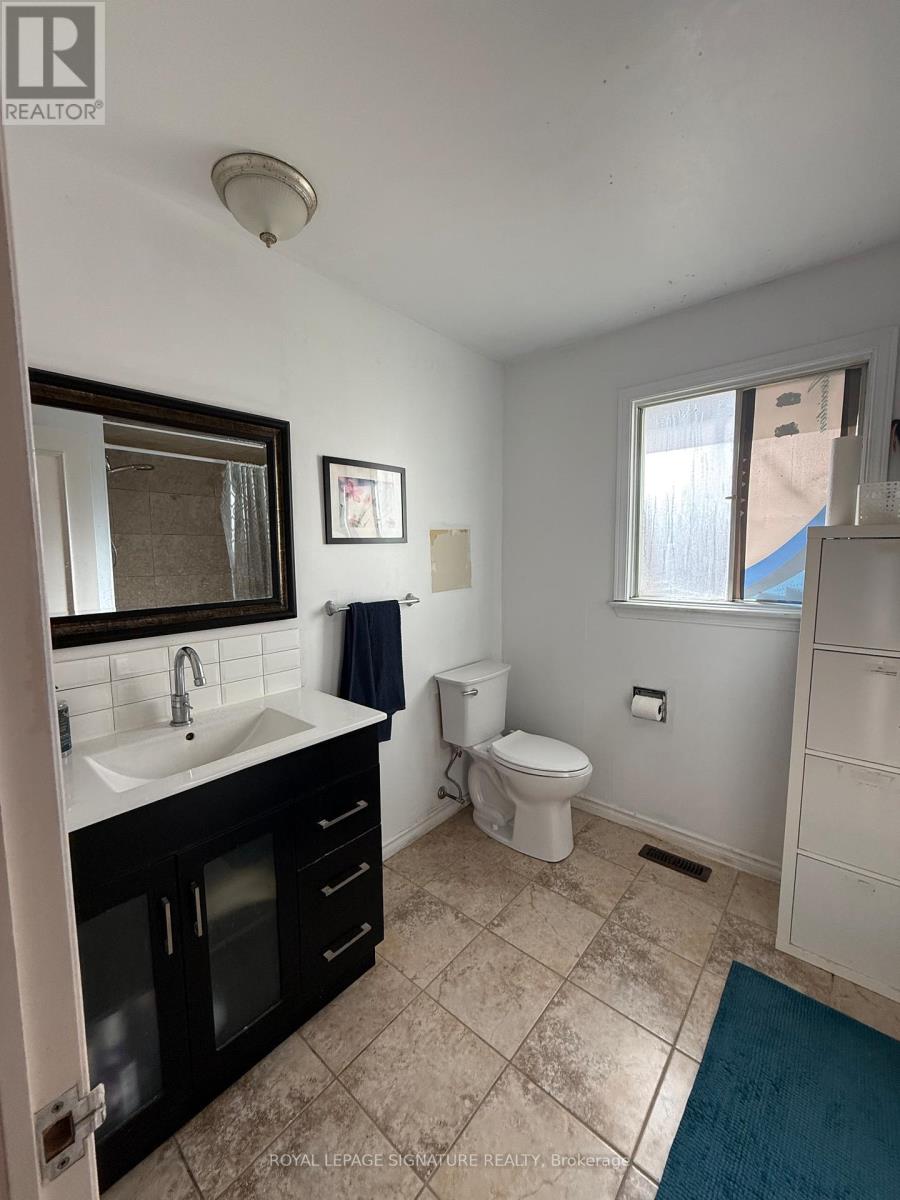 10 Teagarden Court, Toronto, Ontario  M2N 5Z9 - Photo 10 - C12553874