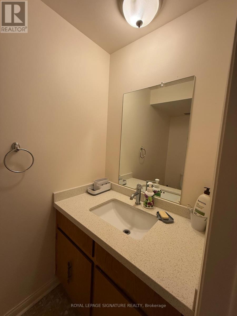 10 Teagarden Court, Toronto, Ontario  M2N 5Z9 - Photo 15 - C12553874