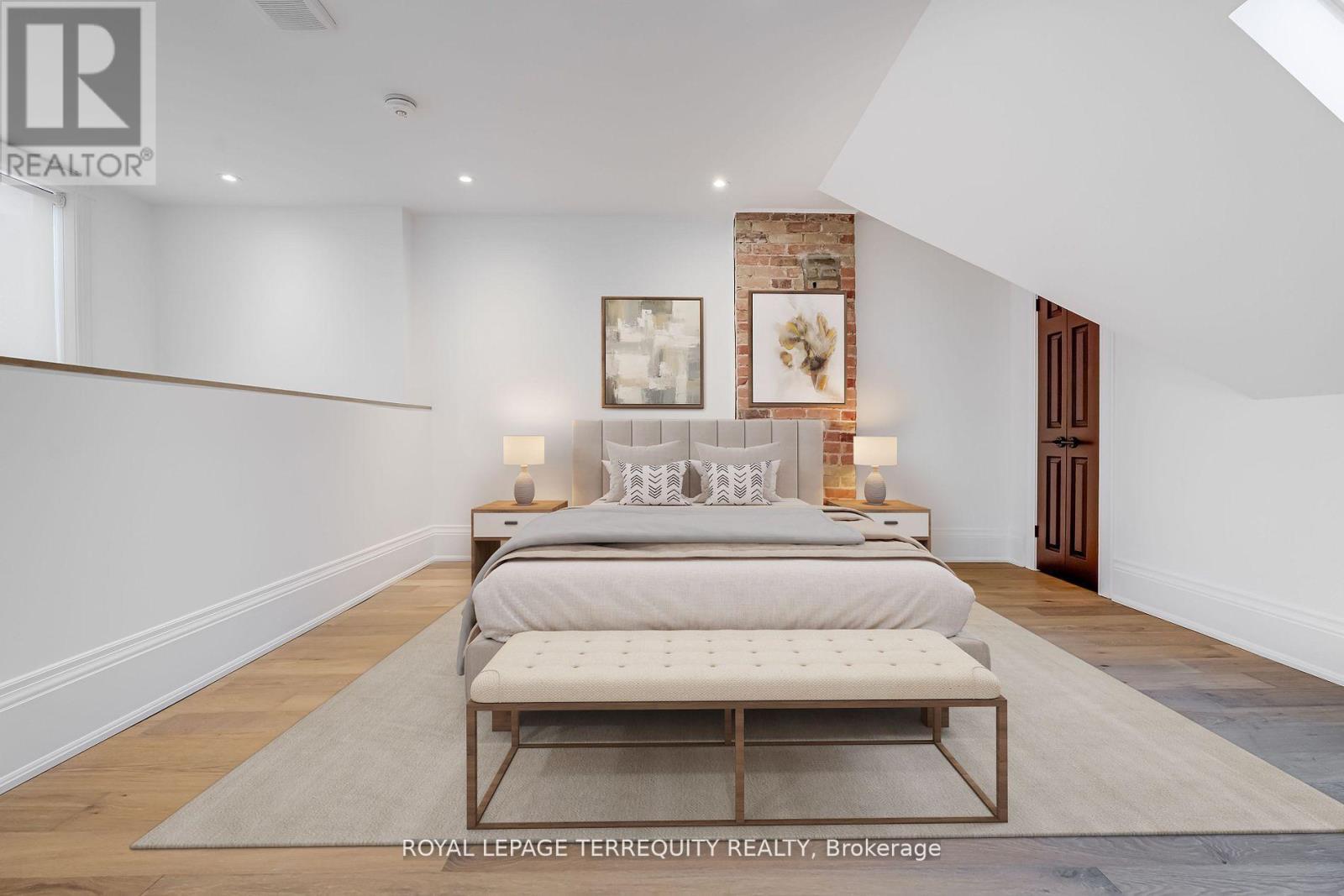 5 Aberdeen Avenue, Toronto, Ontario  M4X 1A1 - Photo 28 - C12553910