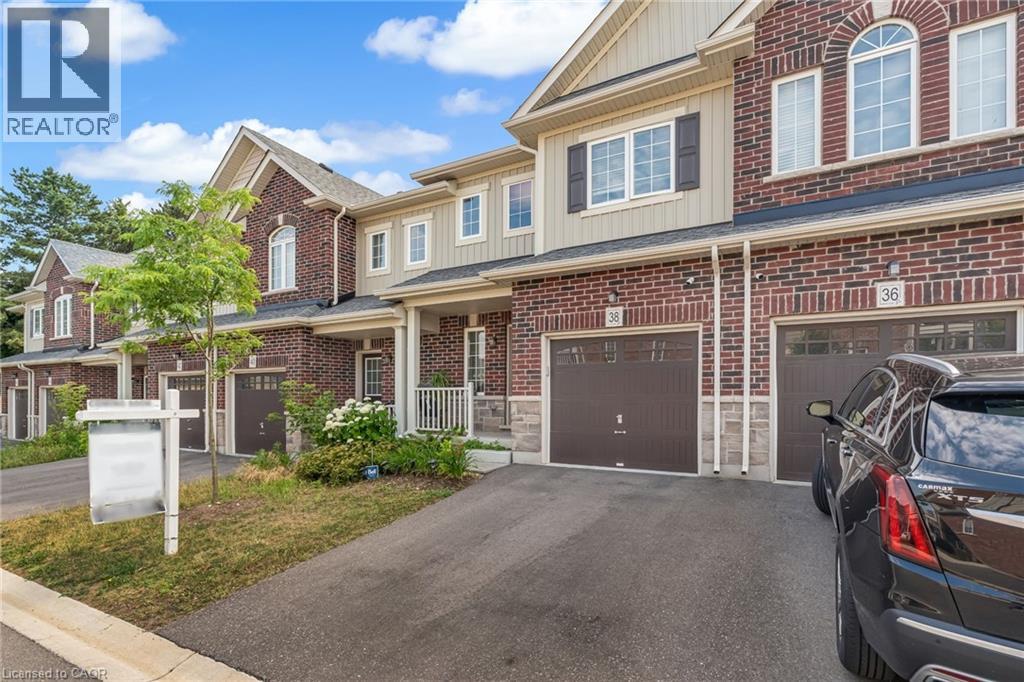 38 Dewberry Drive, Kitchener, Ontario  N2B 0A9 - Photo 2 - 40773075