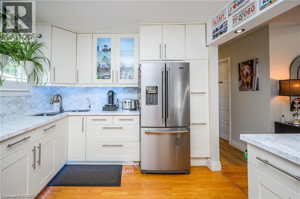 551 Chamberlain Road Unit# Upper, Burlington, Ontario  L7L 2V2 - Photo 9 - 40788765