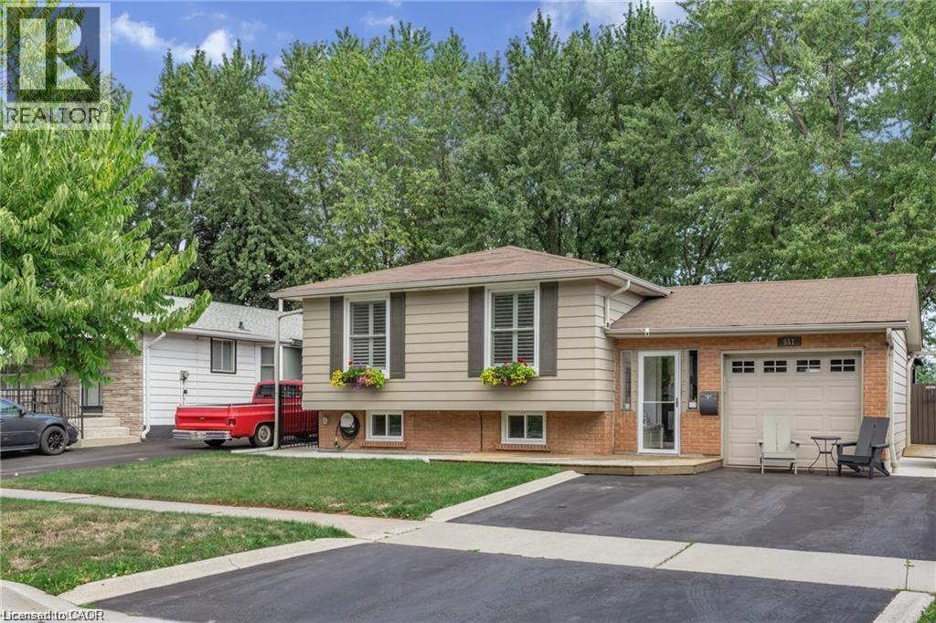 551 Chamberlain Road Unit# Upper, Burlington, Ontario  L7L 2V2 - Photo 2 - 40788765