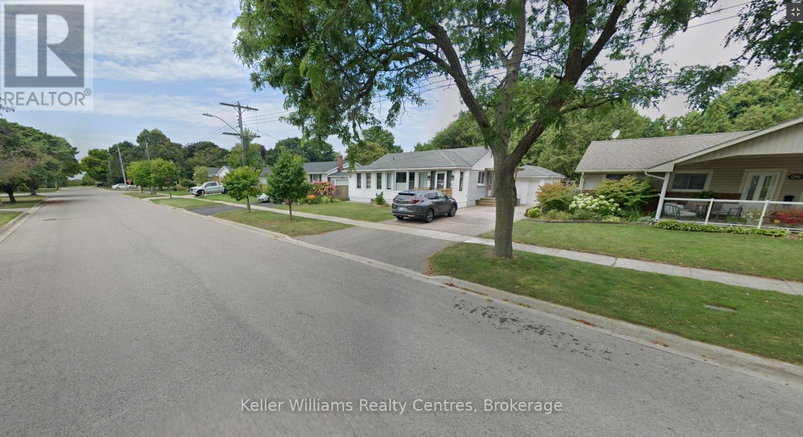 202 Bennett Street W, Goderich, Ontario  N7A 1X8 - Photo 3 - X12490936