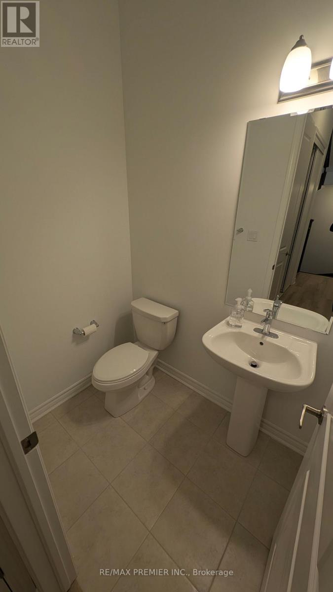 11 Pearen Lane, Barrie, Ontario  L9J 1A4 - Photo 6 - S12553124