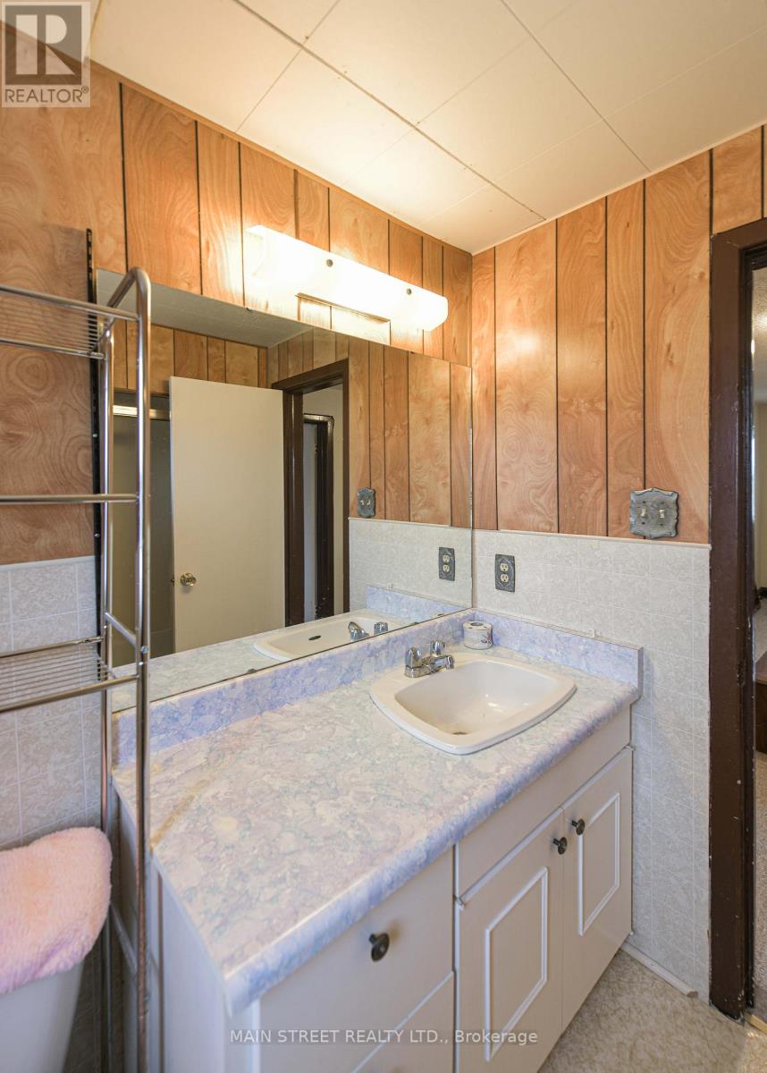 2263 Hwy 12 Highway, Ramara, Ontario  L0K 1B0 - Photo 15 - S12553790