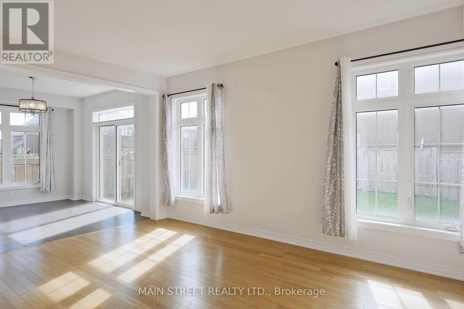 1071 Cole Street, Innisfil, Ontario  L9S 4R4 - Photo 13 - N12553838