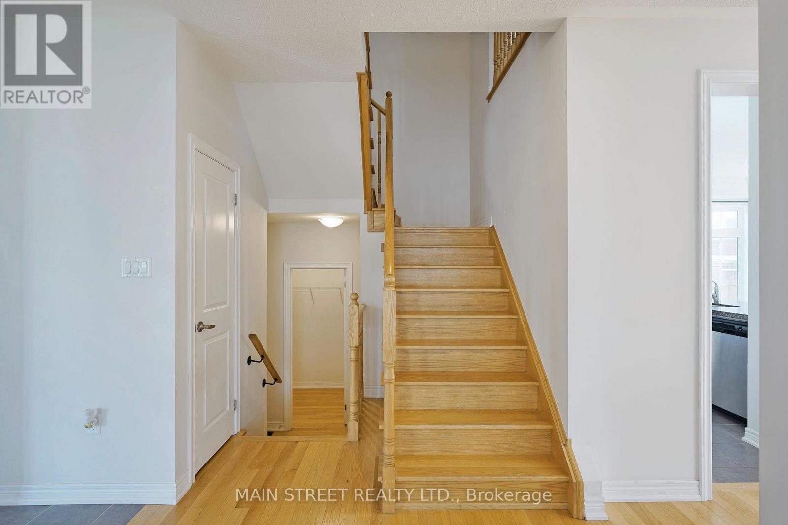 1071 Cole Street, Innisfil, Ontario  L9S 4R4 - Photo 23 - N12553838