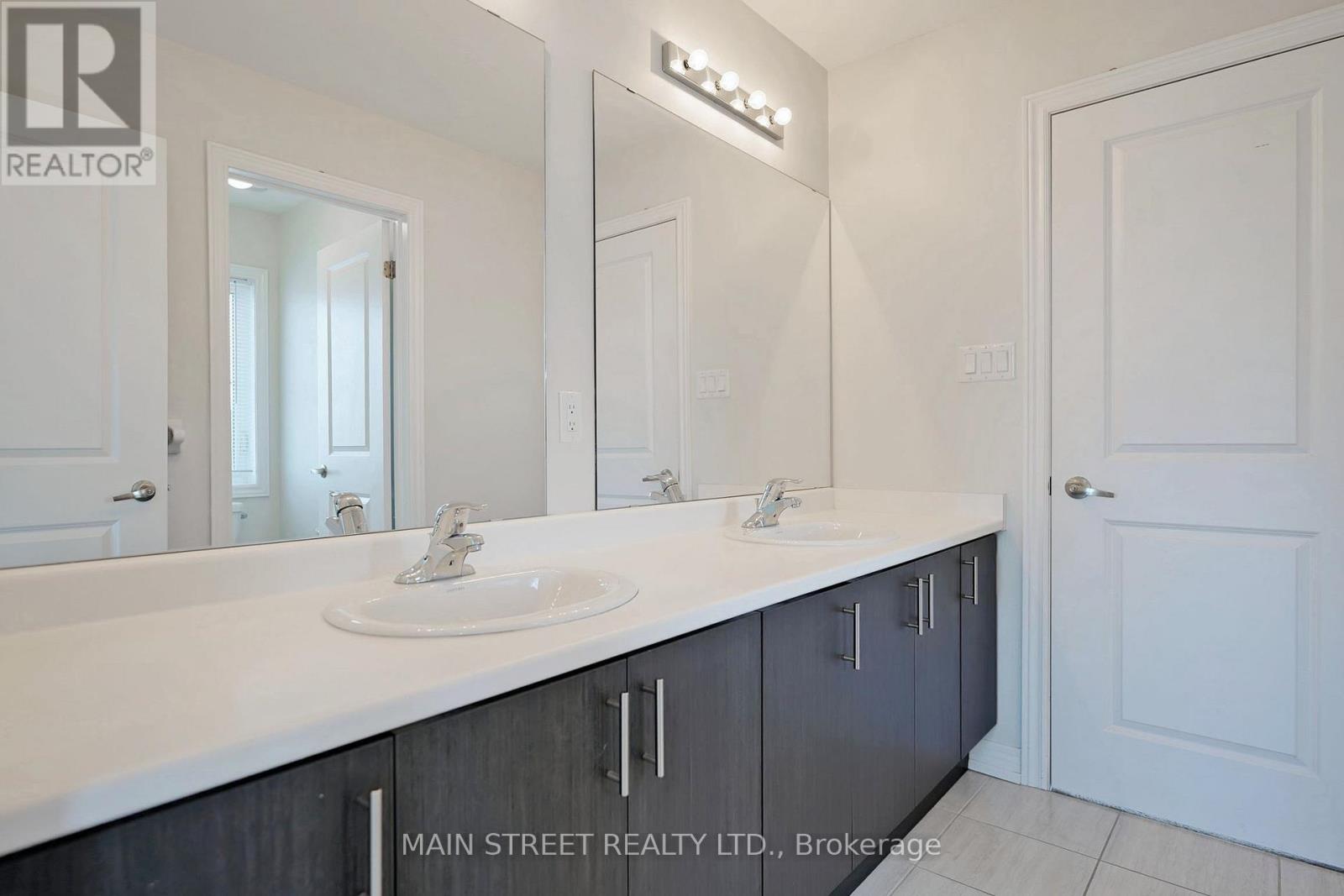 1071 Cole Street, Innisfil, Ontario  L9S 4R4 - Photo 33 - N12553838