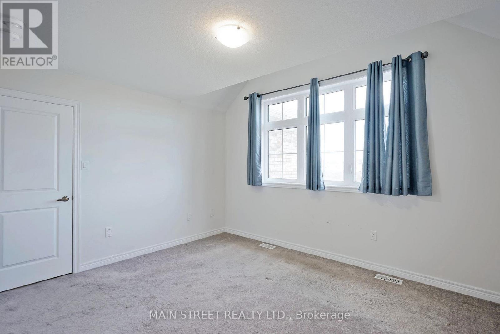 1071 Cole Street, Innisfil, Ontario  L9S 4R4 - Photo 38 - N12553838