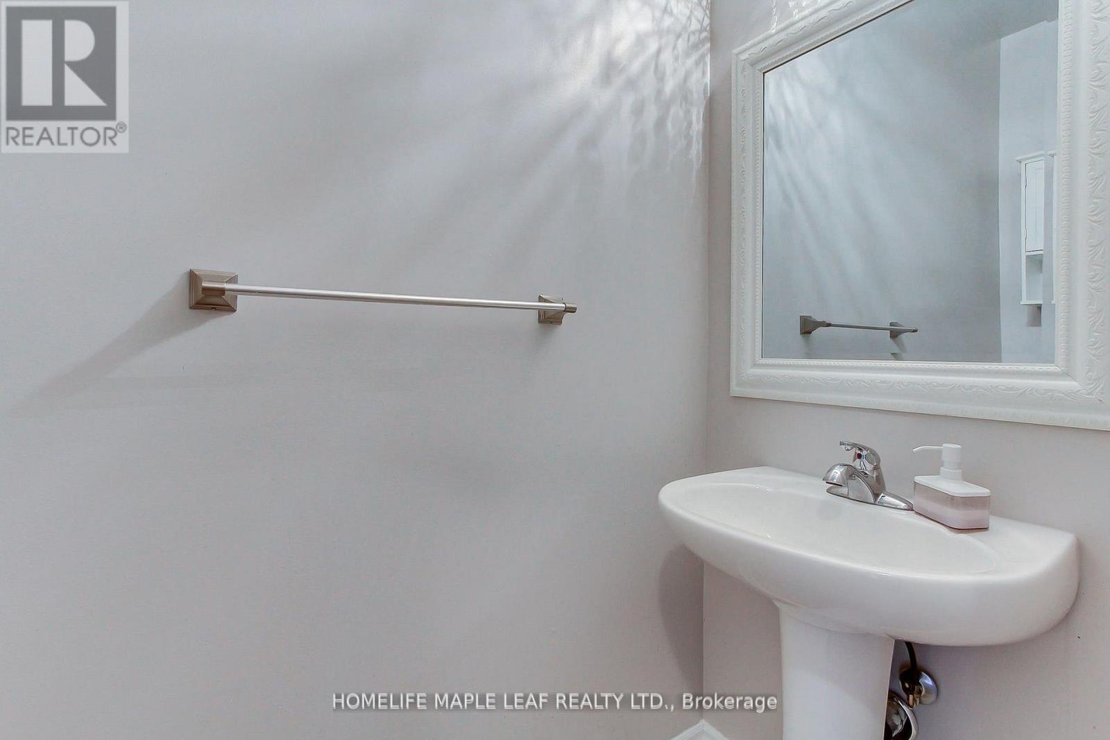 2180 Dawson Crescent, Innisfil, Ontario  L9S 0H1 - Photo 13 - N12553842