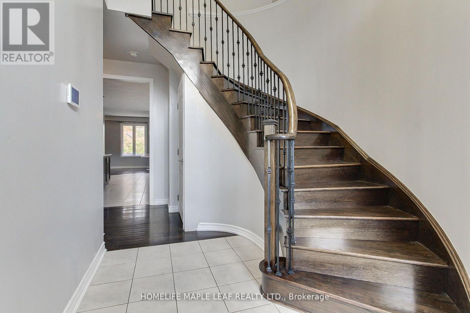 2180 Dawson Crescent, Innisfil, Ontario  L9S 0H1 - Photo 7 - N12553842