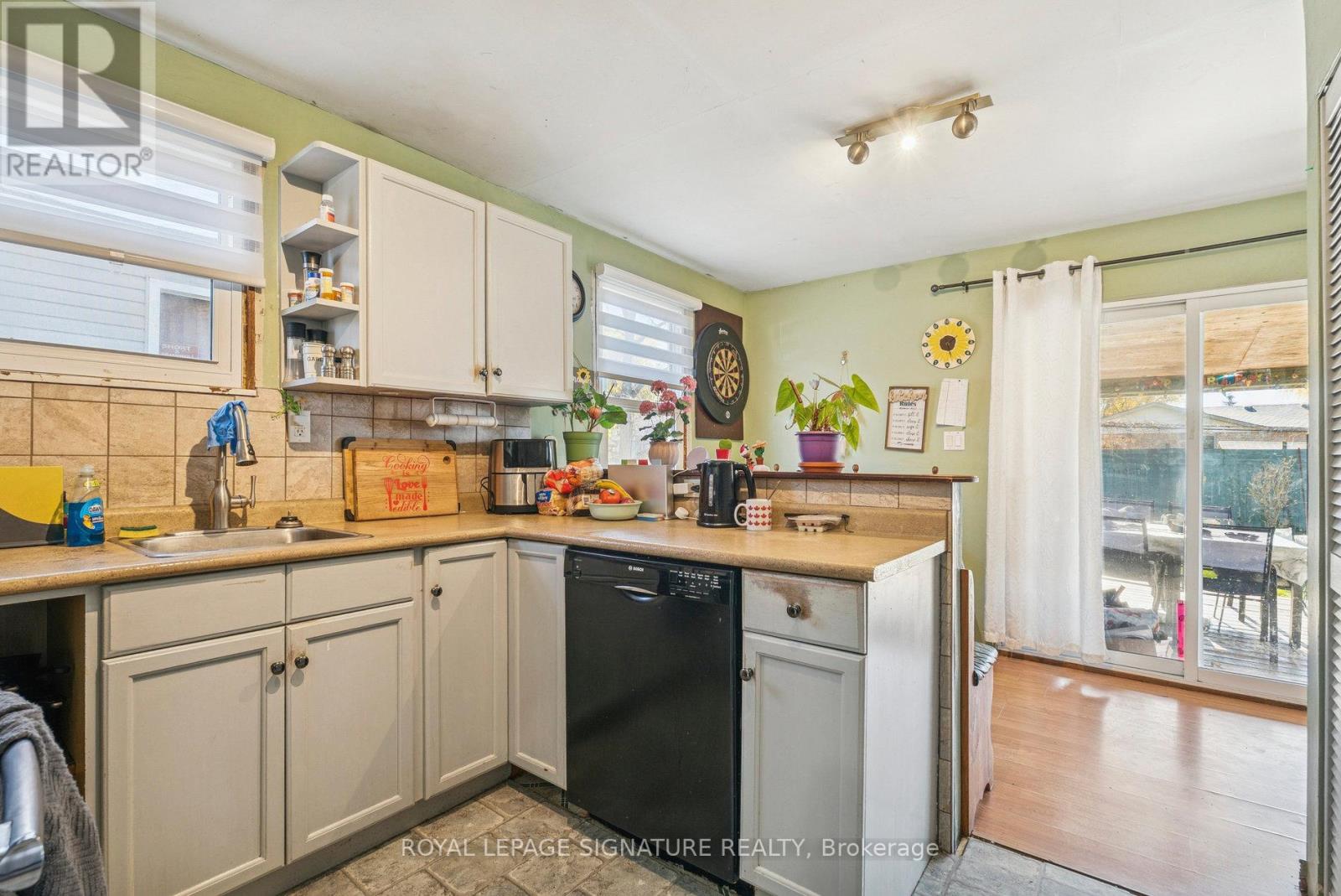 353 Hollywood Drive, Georgina, Ontario  L4P 3A2 - Photo 14 - N12553860