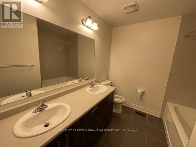 2 Festival Court, East Gwillimbury, Ontario  L9N 0N8 - Photo 19 - N12553928