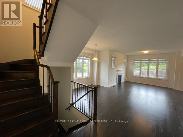 2 Festival Court, East Gwillimbury, Ontario  L9N 0N8 - Photo 6 - N12553928