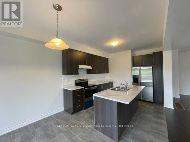 2 Festival Court, East Gwillimbury, Ontario  L9N 0N8 - Photo 9 - N12553928