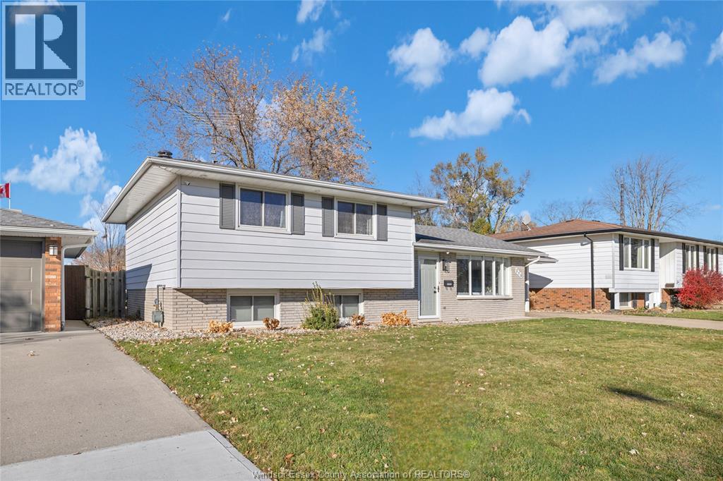 210 Westlawn Avenue, Kingsville, Ontario  N9Y 3L9 - Photo 31 - 25029041